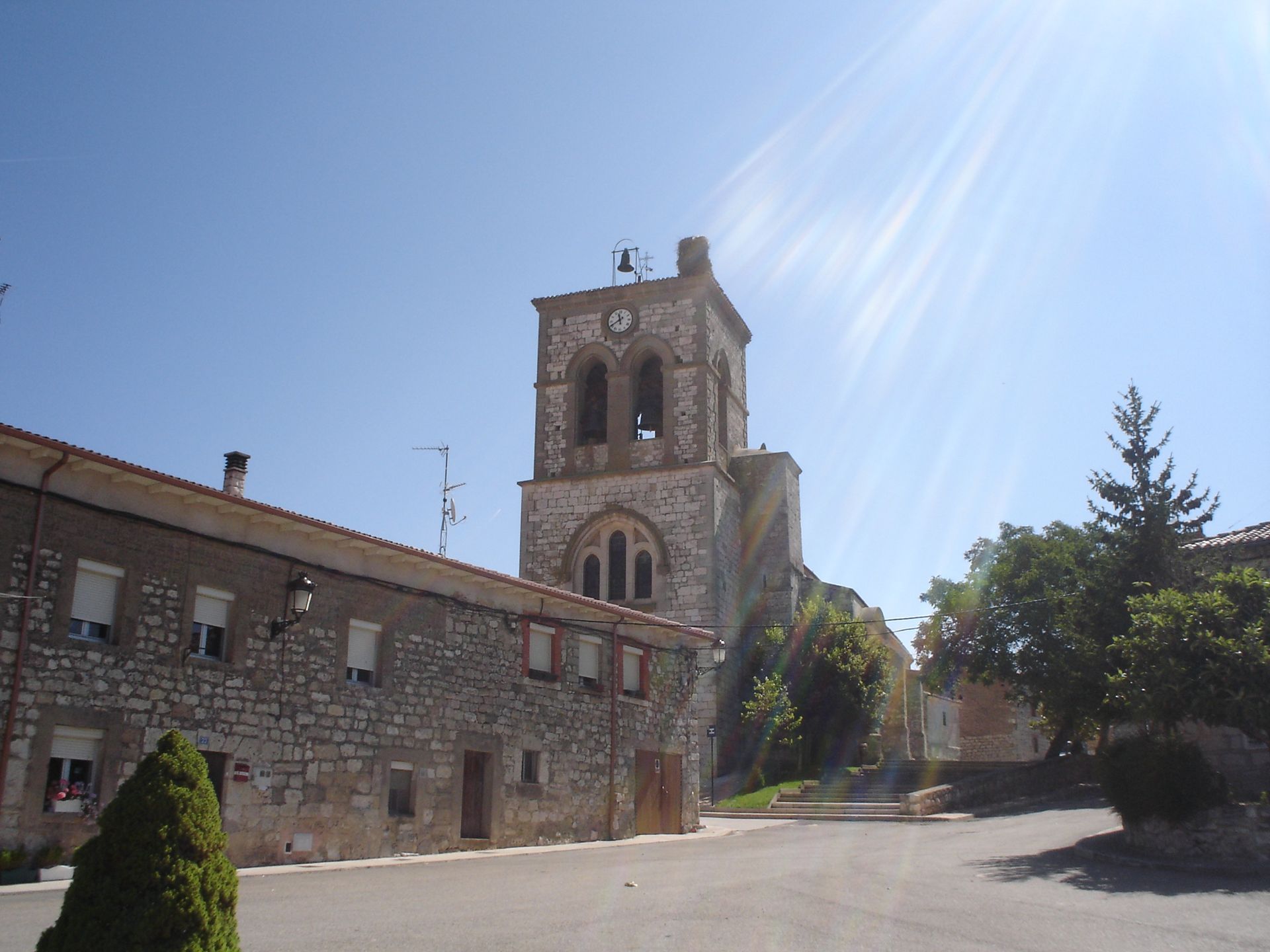Un paseo por el casco antiguo y su caserío tradicional